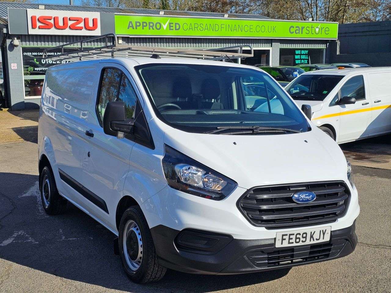 A 2019 FORD TRANSIT CUSTOM White 2.0 300 EcoBlue Euro 6 panel van, 36,500 miles, ULEZ compliant, 6-Spe A 2019 FORD TRANSIT CUSTOM White 2.0 300 EcoBlue Euro 6 panel van, 36,500 miles, ULEZ compliant, 6-Spe