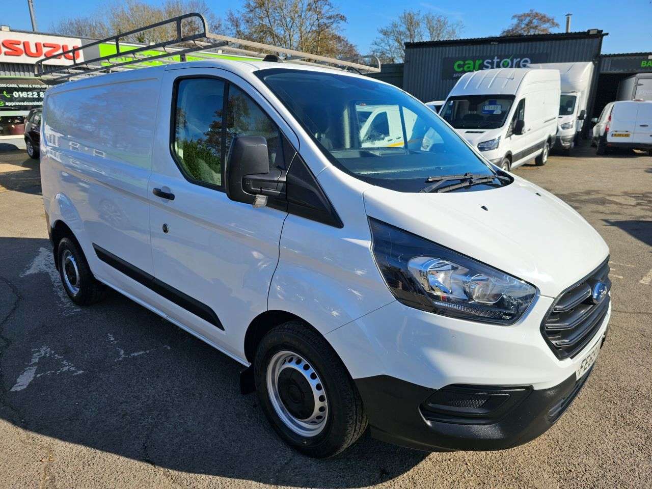 A 2019 FORD TRANSIT CUSTOM White 2.0 300 EcoBlue Euro 6 panel van, 36,500 miles, ULEZ compliant, 6-Spe A 2019 FORD TRANSIT CUSTOM White 2.0 300 EcoBlue Euro 6 panel van, 36,500 miles, ULEZ compliant, 6-Spe