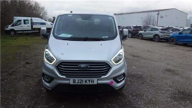 A 2021 FORD TOURNEO CUSTOM Silver 2.0 320 EcoBlue Euro 6 minibus, 35,200 miles, 8 seats, ULEZ complian A 2021 FORD TOURNEO CUSTOM Silver 2.0 320 EcoBlue Euro 6 minibus, 35,200 miles, 8 seats, ULEZ complian