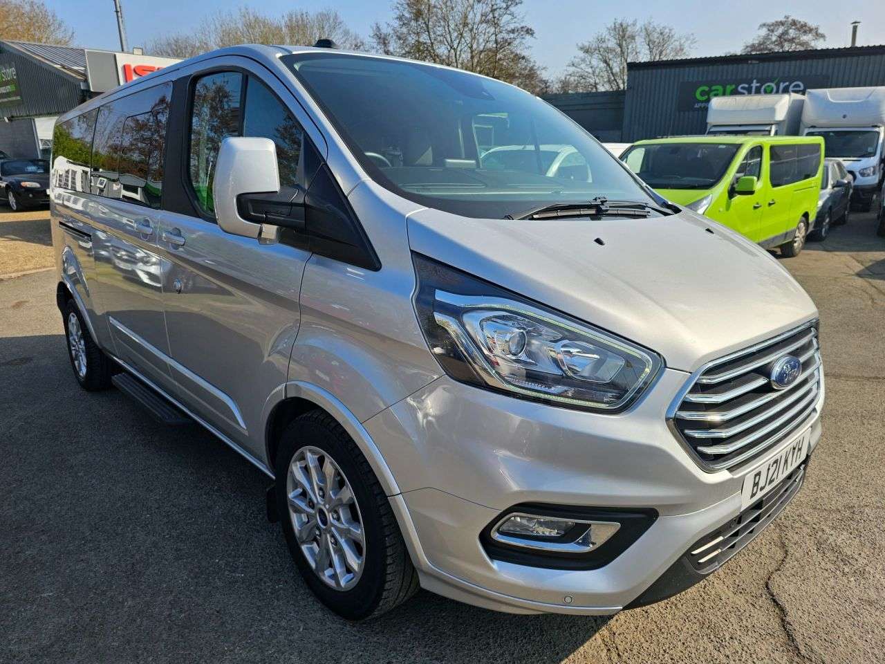 A 2021 FORD TOURNEO CUSTOM Silver 2.0 320 EcoBlue Euro 6 minibus, 35,200 miles, 9 seats, ULEZ complian A 2021 FORD TOURNEO CUSTOM Silver 2.0 320 EcoBlue Euro 6 minibus, 35,200 miles, 9 seats, ULEZ complian