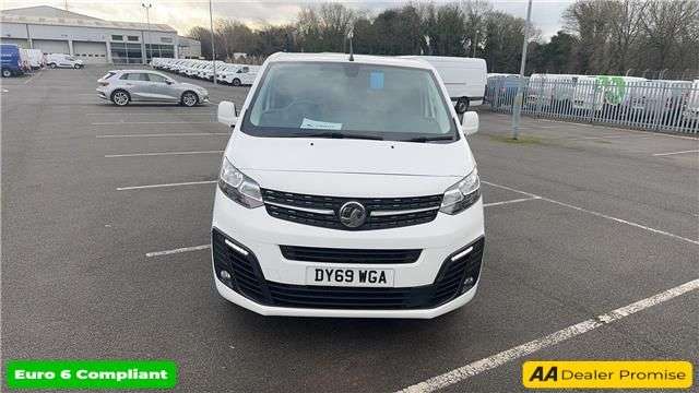 A 2019 VAUXHALL VIVARO White 1.5 Turbo D Euro 6 panel van, 34,000 miles, ULEZ compliant, 6-Speed m A 2019 VAUXHALL VIVARO White 1.5 Turbo D Euro 6 panel van, 34,000 miles, ULEZ compliant, 6-Speed m