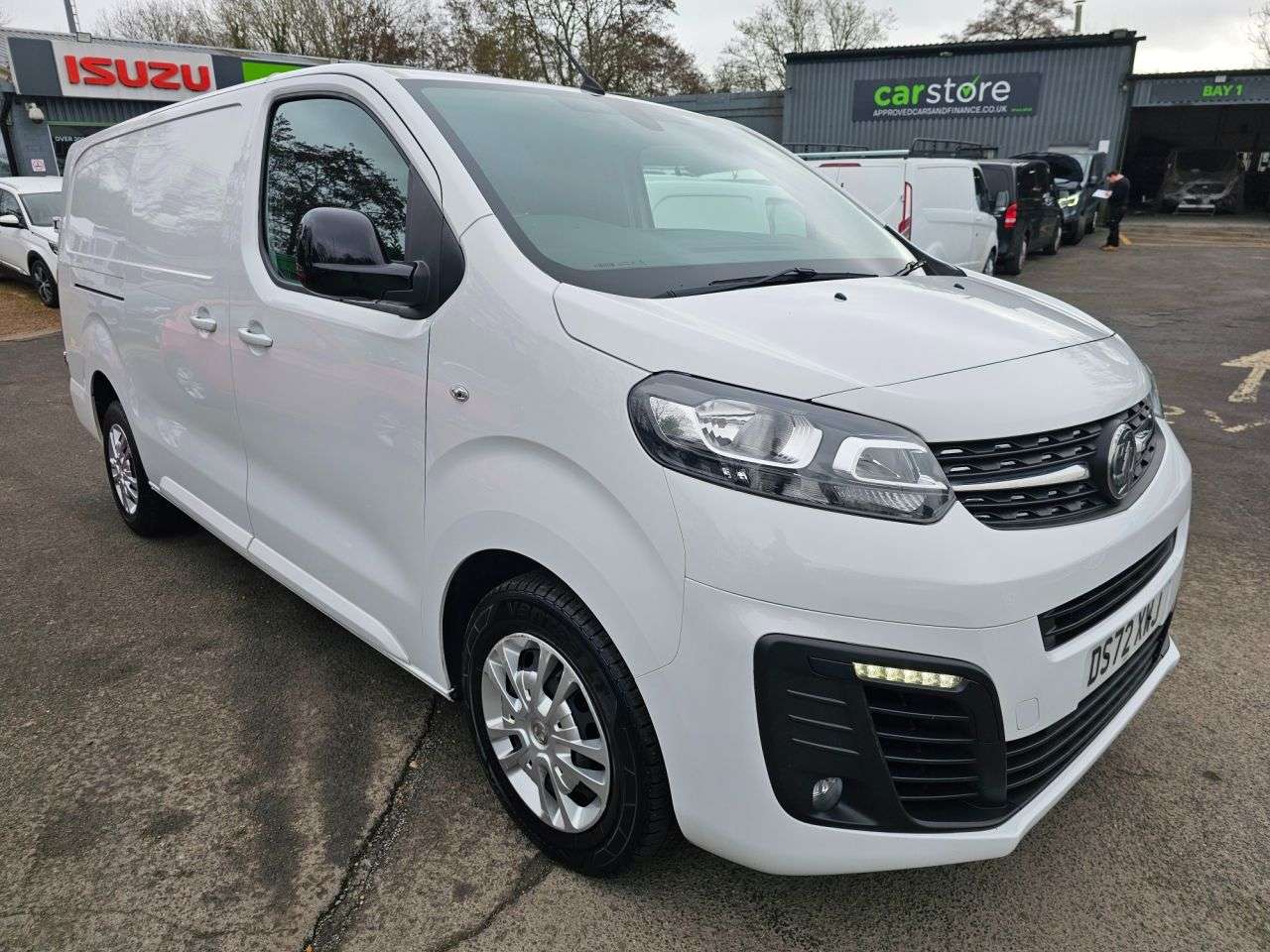 A 2023 VAUXHALL VIVARO White 1.5 Turbo D Euro 6 panel van, 46,800 miles, ULEZ compliant, 6-Speed m A 2023 VAUXHALL VIVARO White 1.5 Turbo D Euro 6 panel van, 46,800 miles, ULEZ compliant, 6-Speed m