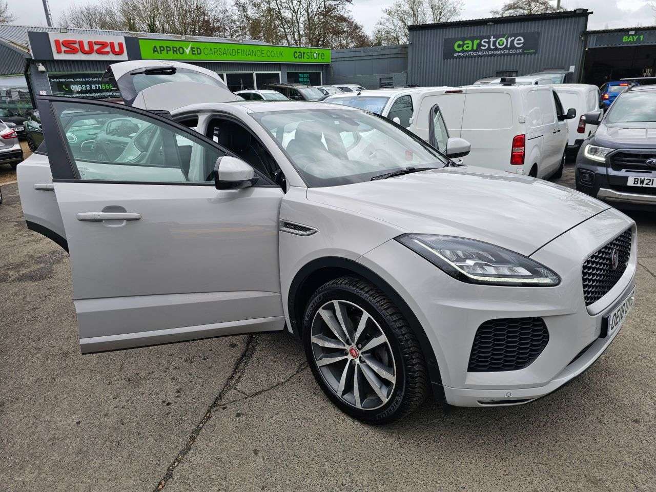 2018 JAGUAR E-PACE 2018 JAGUAR E-PACE