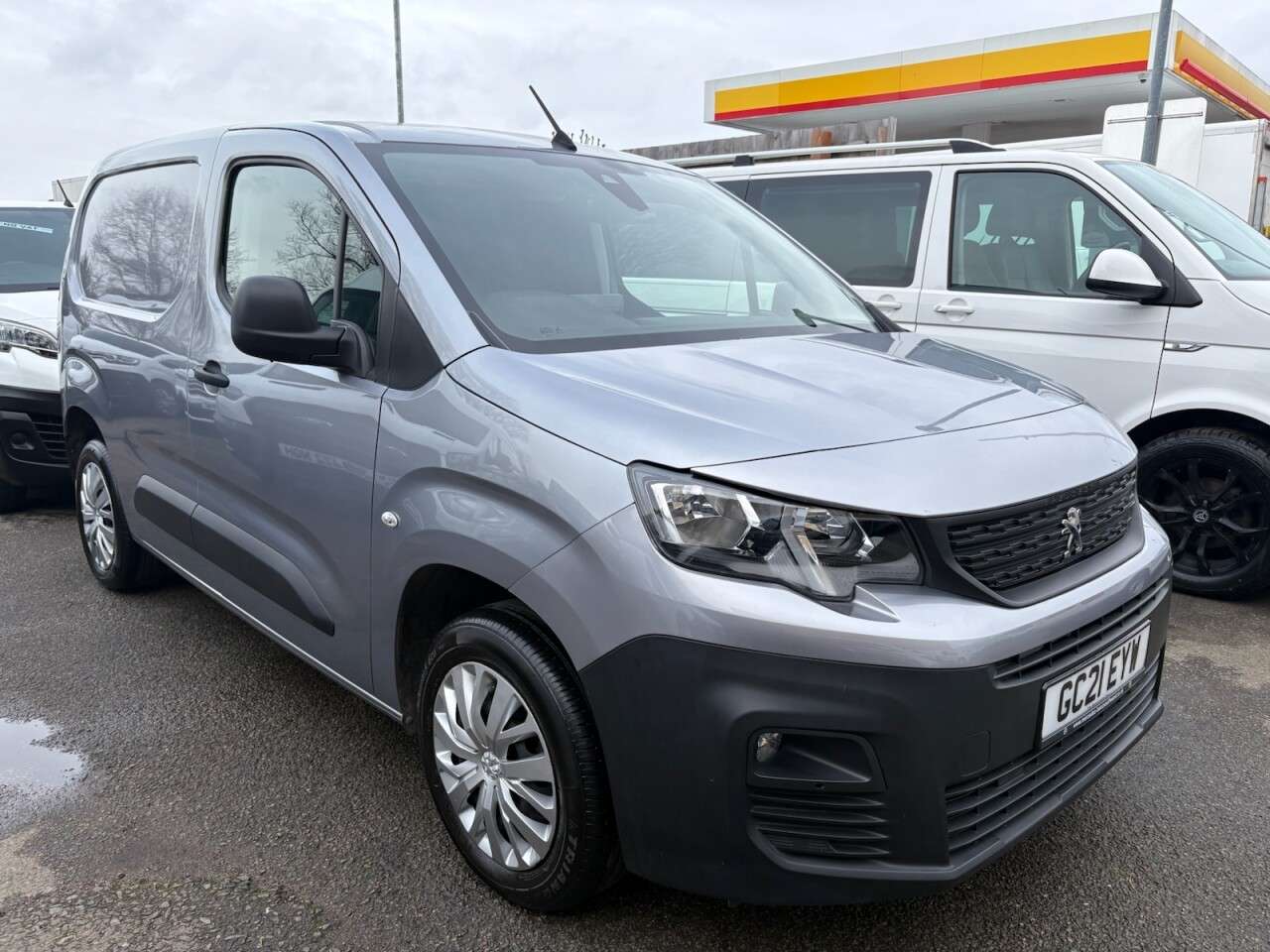 A 2021 PEUGEOT PARTNER Grey 1.5 BlueHDi Euro 6 panel van, 29,998 miles, ULEZ compliant, Automatic, A 2021 PEUGEOT PARTNER Grey 1.5 BlueHDi Euro 6 panel van, 29,998 miles, ULEZ compliant, Automatic,