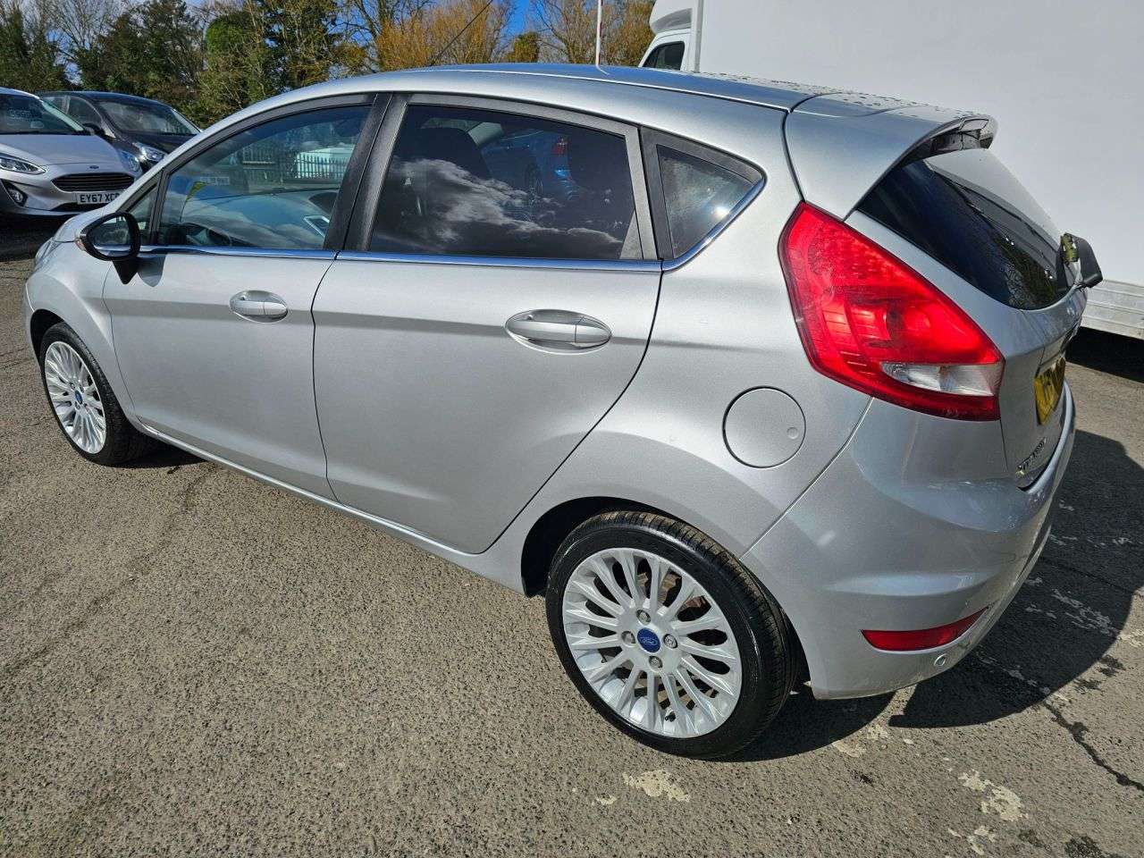 2011 FORD FIESTA 2011 FORD FIESTA