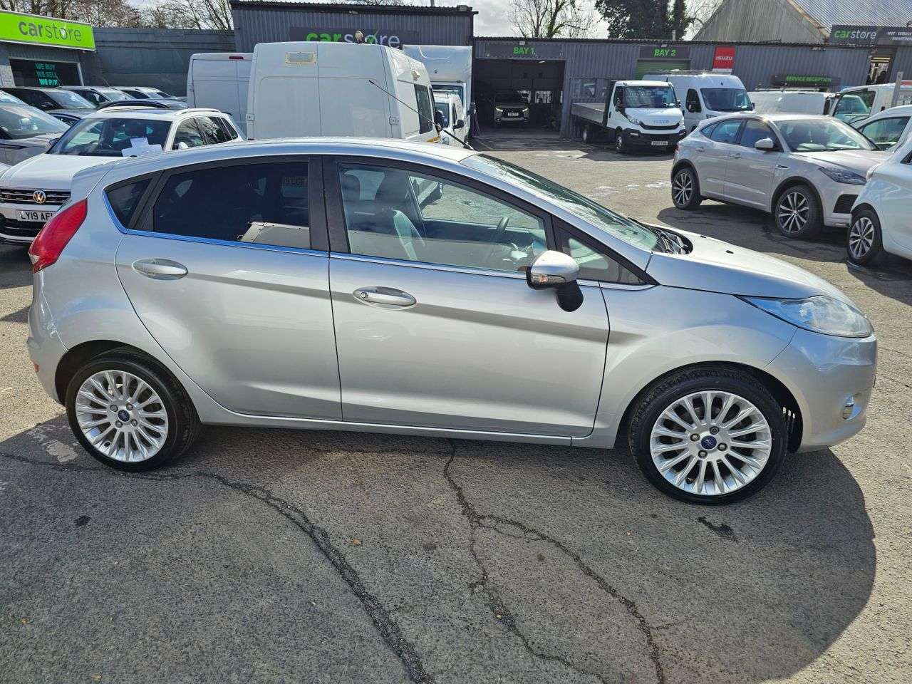 2011 FORD FIESTA 2011 FORD FIESTA