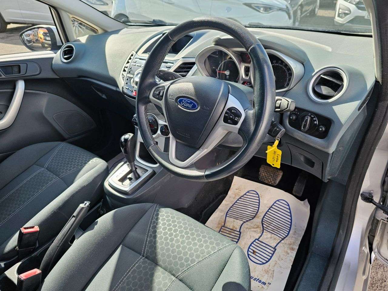 2011 FORD FIESTA 2011 FORD FIESTA