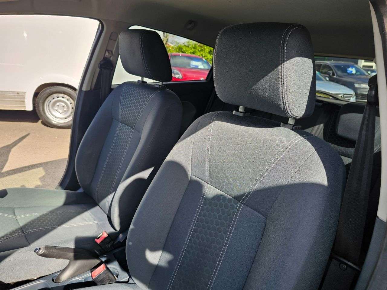 2011 FORD FIESTA 2011 FORD FIESTA