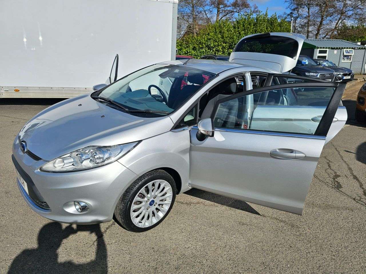 2011 FORD FIESTA 2011 FORD FIESTA