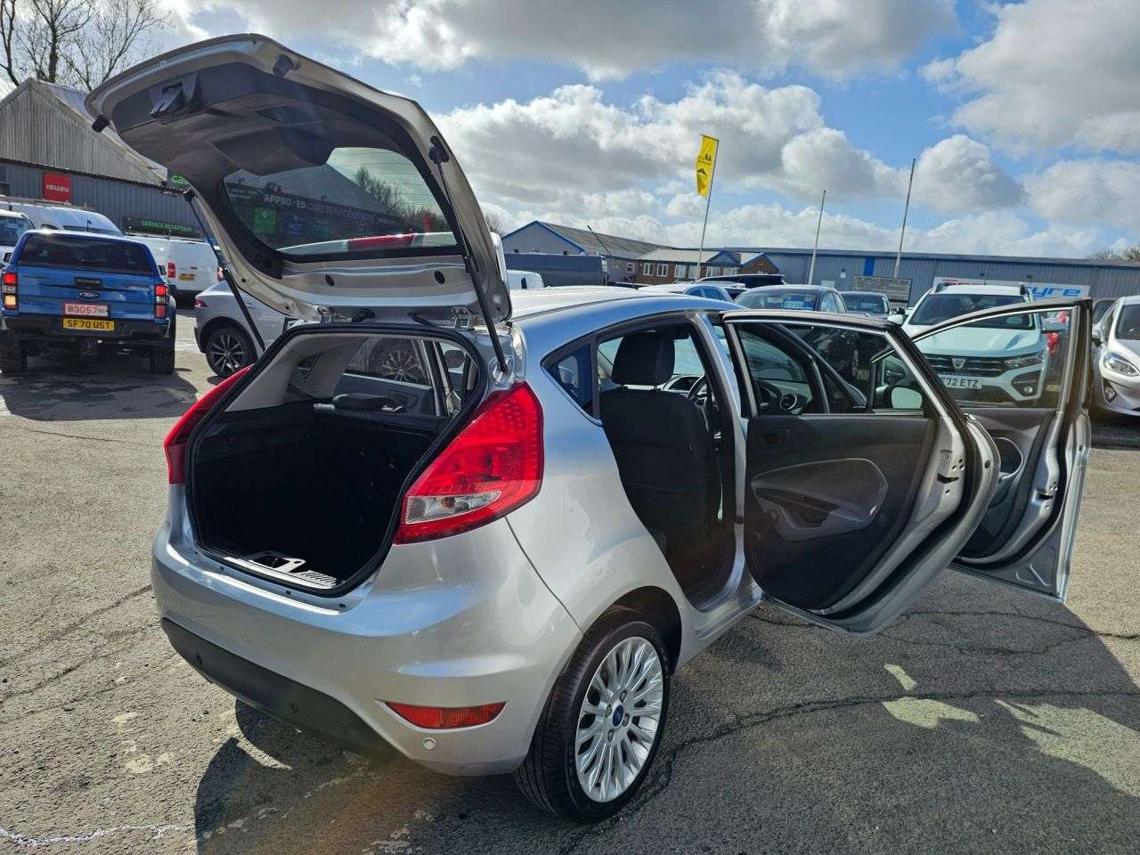 2011 FORD FIESTA 2011 FORD FIESTA