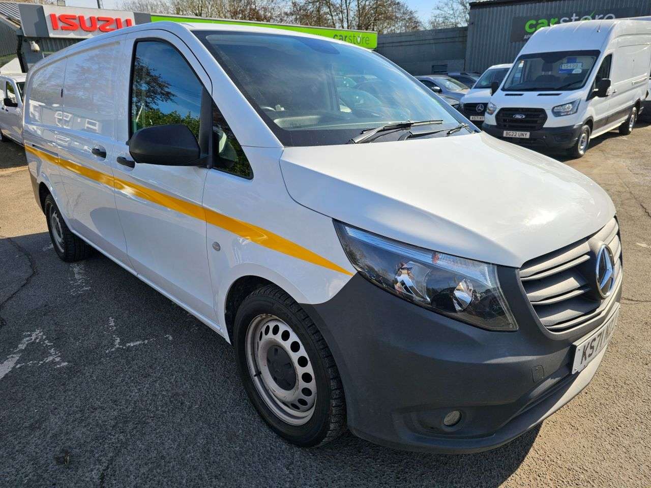 A 2022 MERCEDES-BENZ VITO White 2.0 116 CDI Progressive Euro 6 panel van, 69,700 miles, ULEZ complian A 2022 MERCEDES-BENZ VITO White 2.0 116 CDI Progressive Euro 6 panel van, 69,700 miles, ULEZ complian