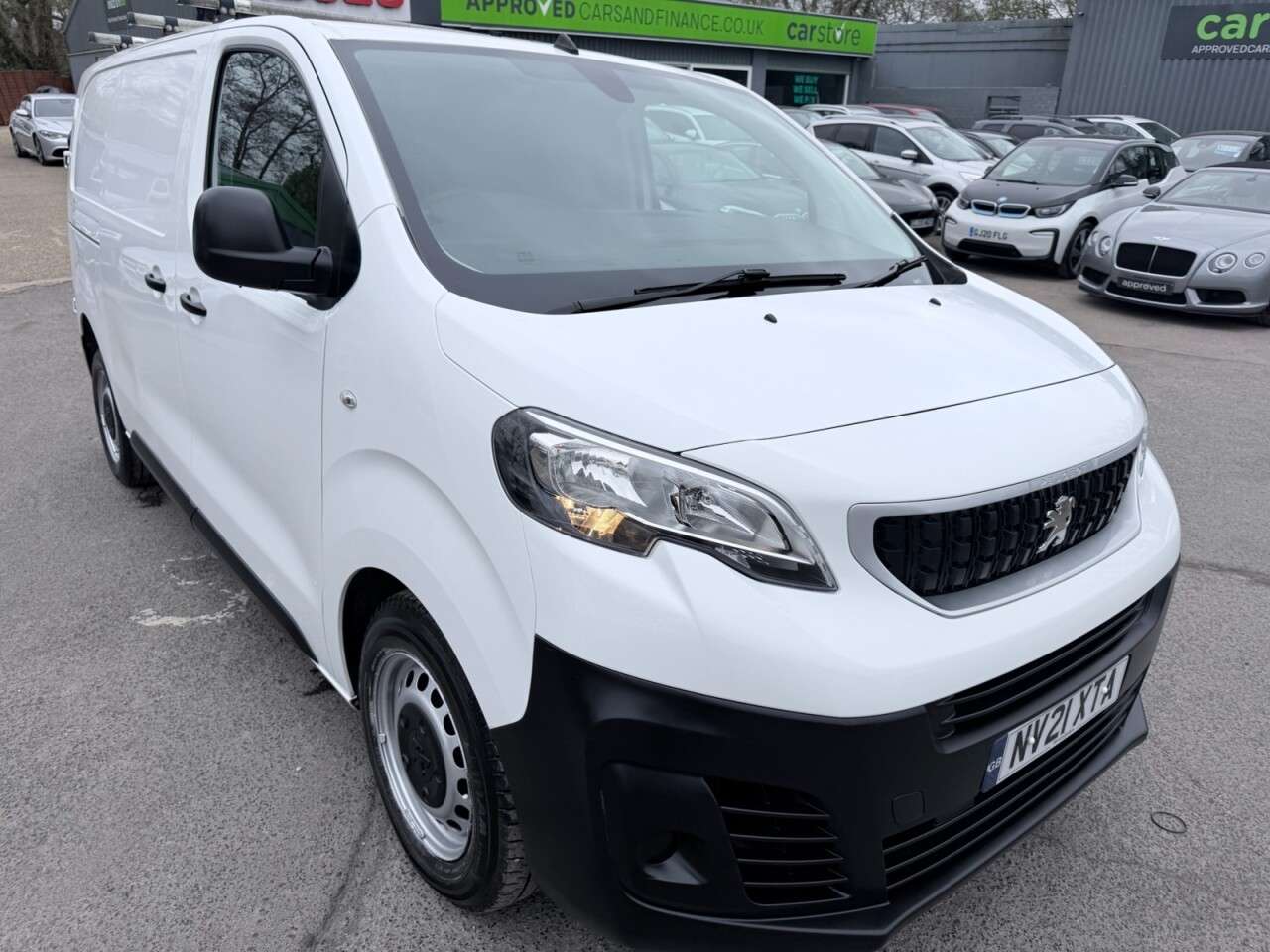 A 2021 PEUGEOT EXPERT White 2.0 BlueHDi Euro 6 panel, 49,960 miles, ULEZ compliant, 6-speed manua A 2021 PEUGEOT EXPERT White 2.0 BlueHDi Euro 6 panel, 49,960 miles, ULEZ compliant, 6-speed manua