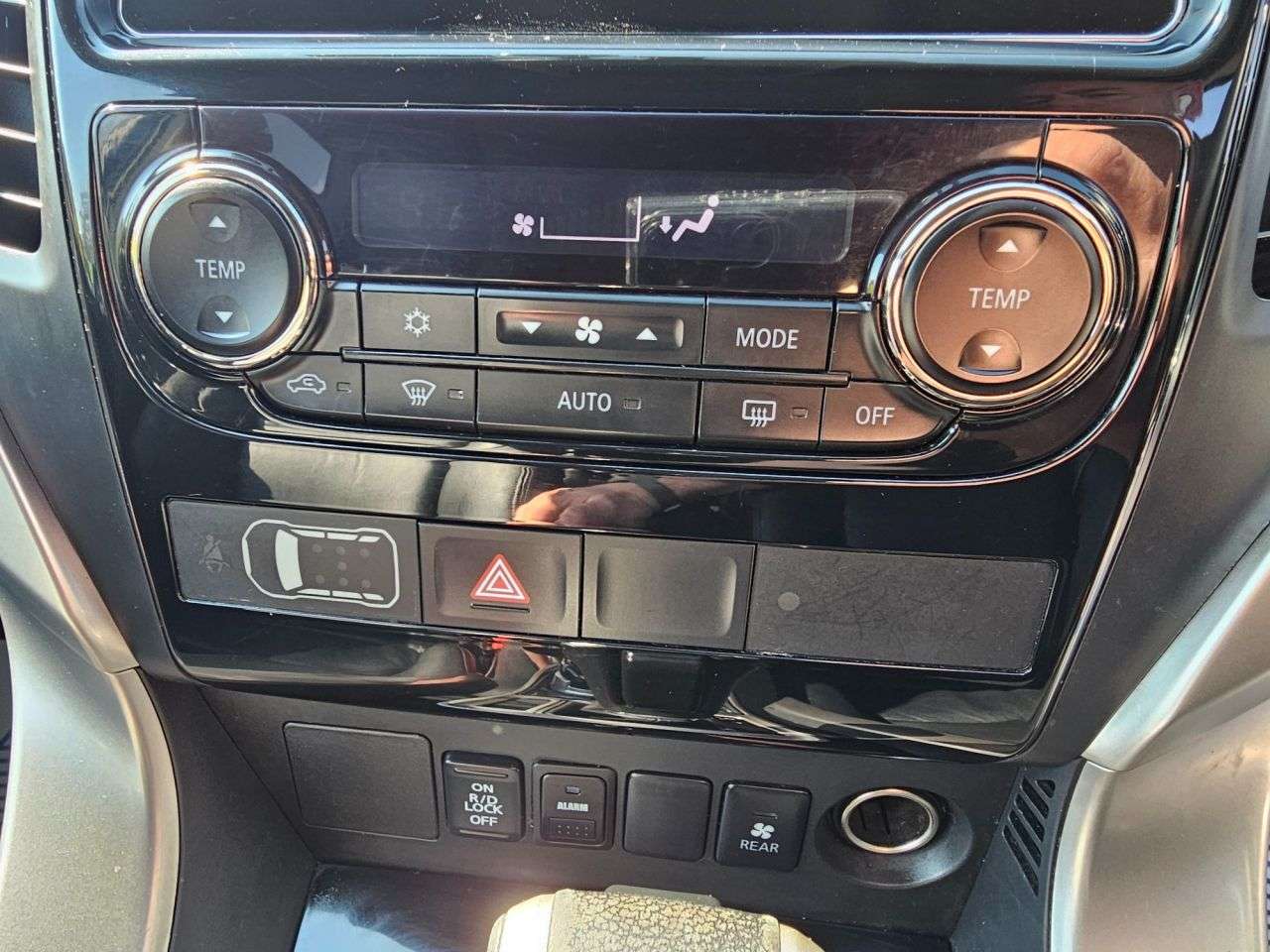 2019 MITSUBISHI SHOGUN SPORT 2019 MITSUBISHI SHOGUN SPORT