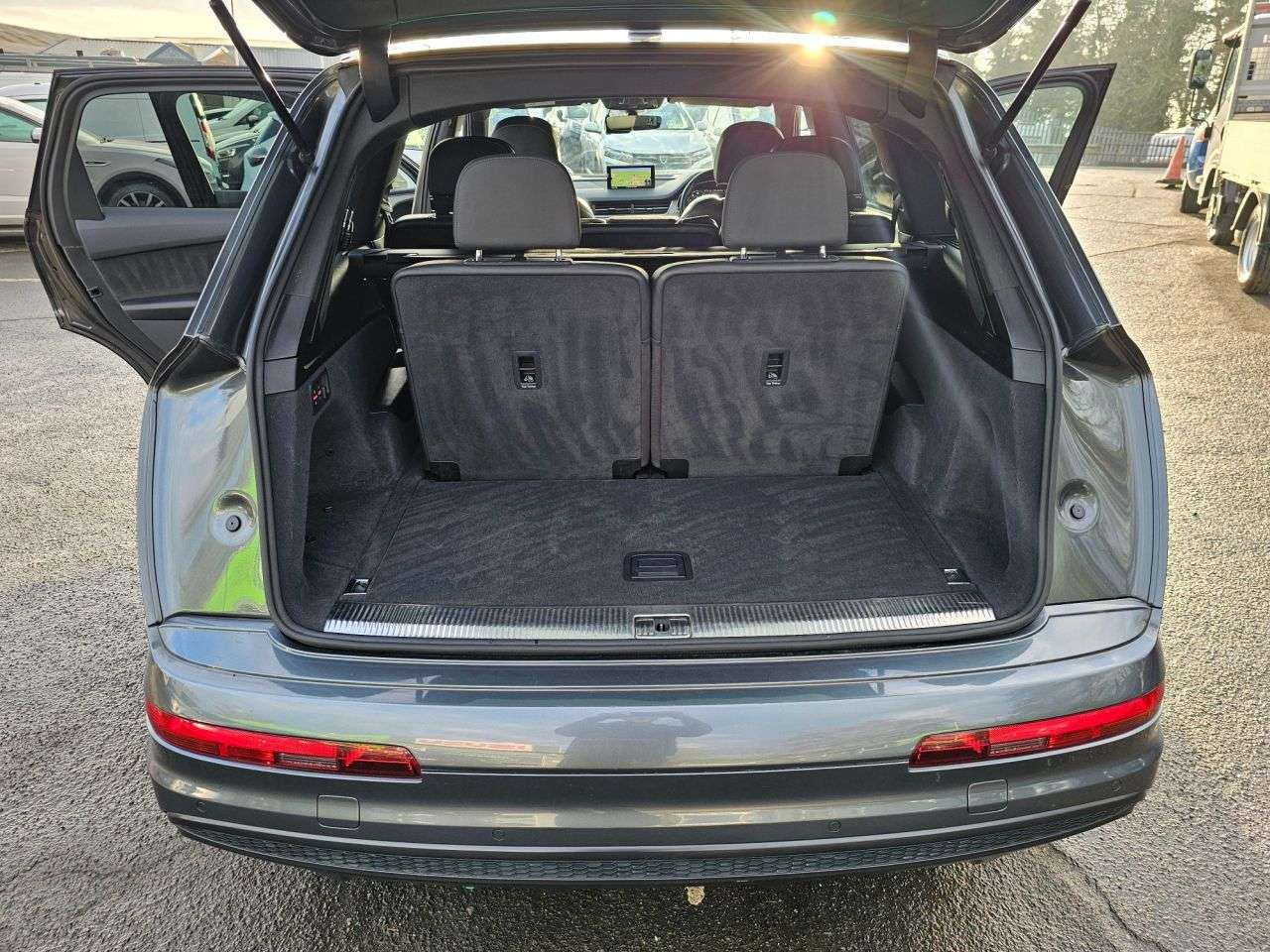 2019 AUDI Q7 2019 AUDI Q7