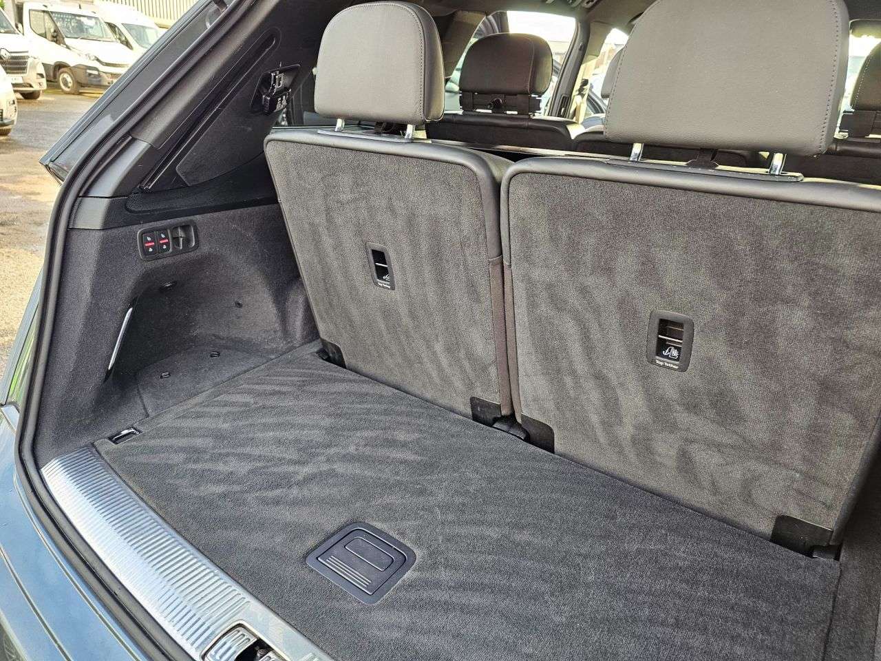 2019 AUDI Q7 2019 AUDI Q7