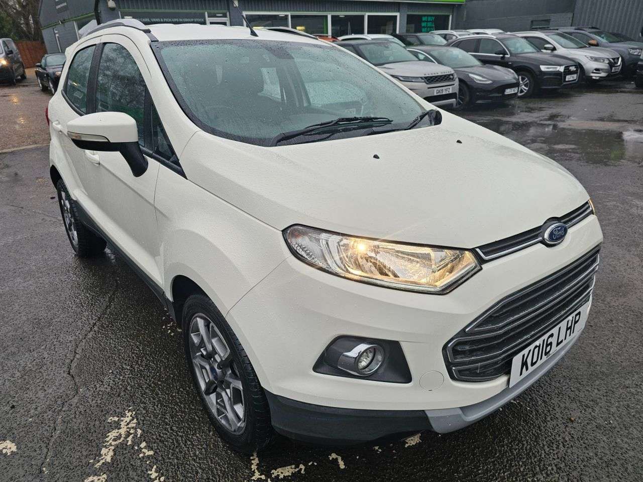 A 2016 FORD ECOSPORT White 1.5 TDCi Titanium SUV, 59,859 miles, ULEZ compliant, Manual, 17in all A 2016 FORD ECOSPORT White 1.5 TDCi Titanium SUV, 59,859 miles, ULEZ compliant, Manual, 17in all