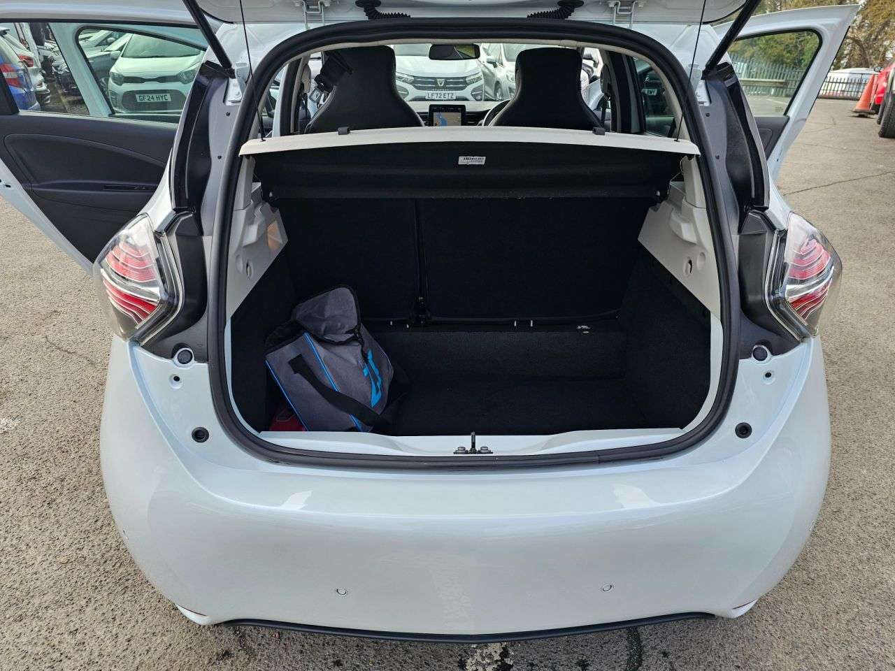 2021 RENAULT ZOE 2021 RENAULT ZOE