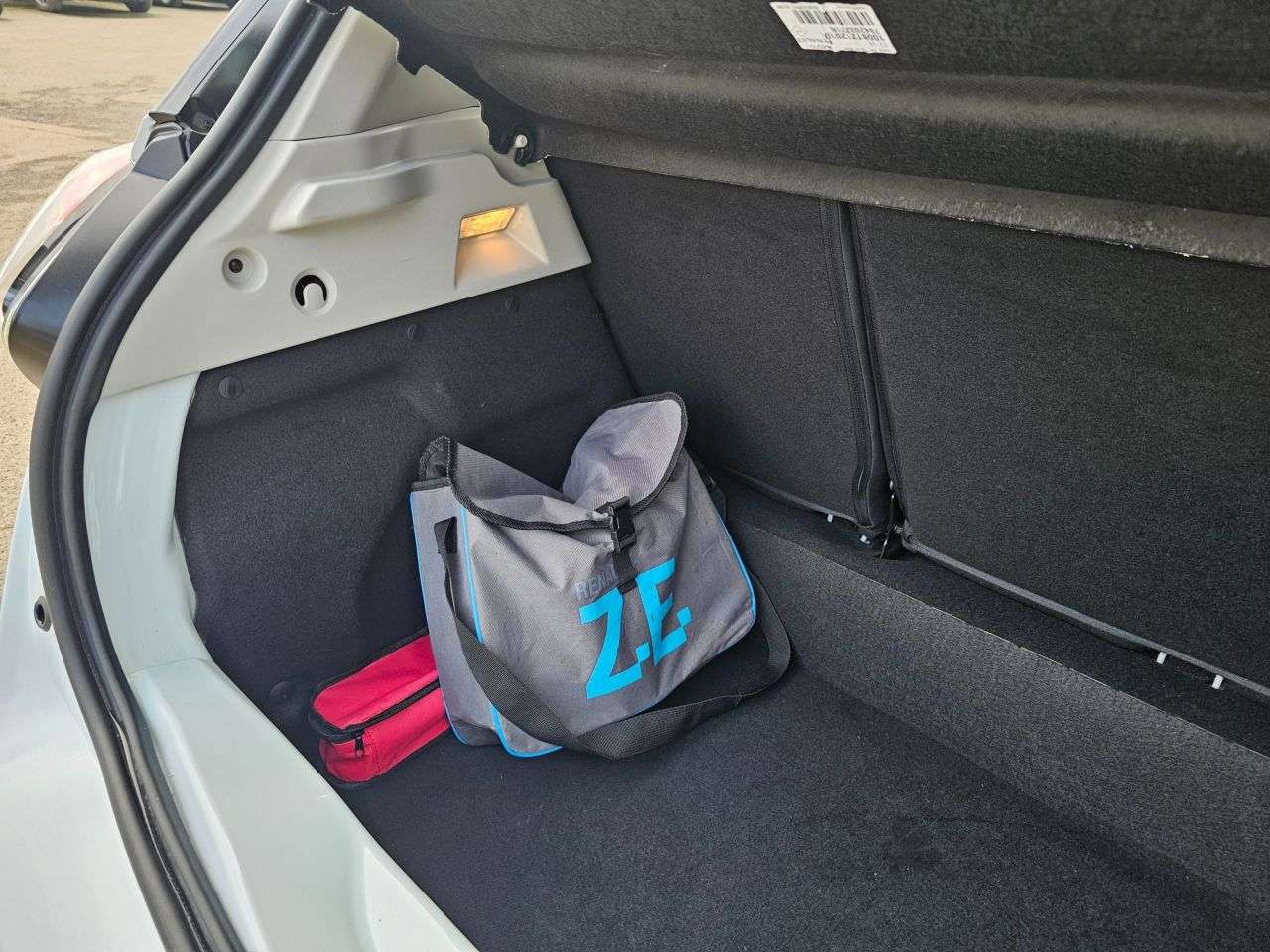 2021 RENAULT ZOE 2021 RENAULT ZOE