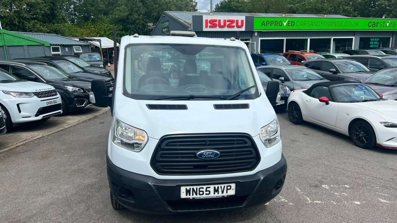 A 2015 FORD TRANSIT 2.2 TDCi 350 Chassis Cab 2dr Diesel Manual RWD L2 H1 Euro 5 (DRW) (125 ps) A 2015 FORD TRANSIT 2.2 TDCi 350 Chassis Cab 2dr Diesel Manual RWD L2 H1 Euro 5 (DRW) (125 ps)