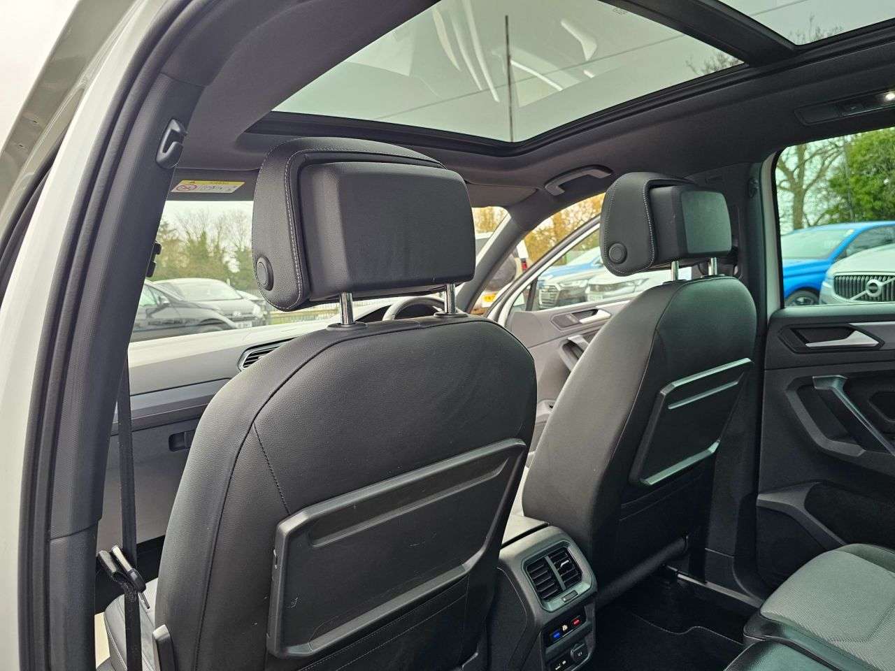 2019 VOLKSWAGEN TIGUAN 2019 VOLKSWAGEN TIGUAN