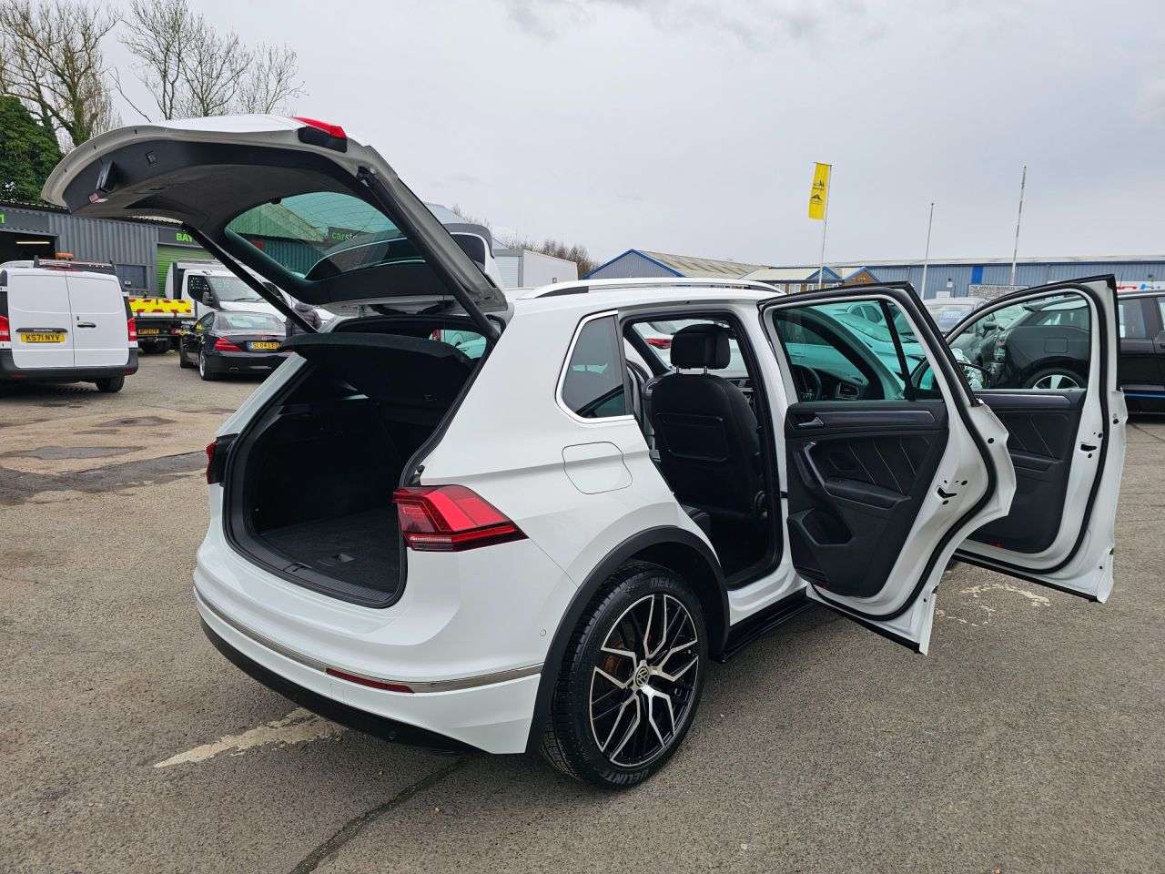 2019 VOLKSWAGEN TIGUAN 2019 VOLKSWAGEN TIGUAN