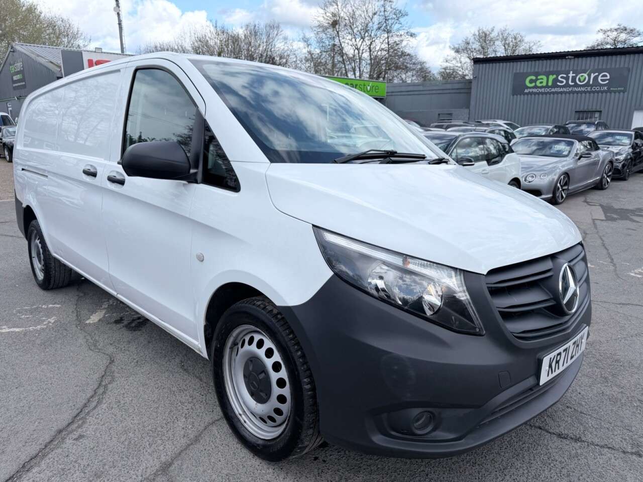 A 2022 MERCEDES-BENZ VITO White 2.0 116 CDI Progressive Euro 6 panel van, 63,200 miles, ULEZ Complian A 2022 MERCEDES-BENZ VITO White 2.0 116 CDI Progressive Euro 6 panel van, 63,200 miles, ULEZ Complian