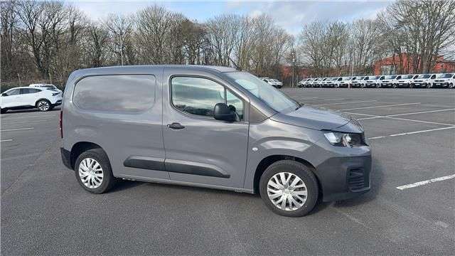 A 2020 PEUGEOT PARTNER White 1.5 BlueHDi Euro 6 panel van, 39,900 miles, ULEZ compliant, 5-Speed m A 2020 PEUGEOT PARTNER White 1.5 BlueHDi Euro 6 panel van, 39,900 miles, ULEZ compliant, 5-Speed m