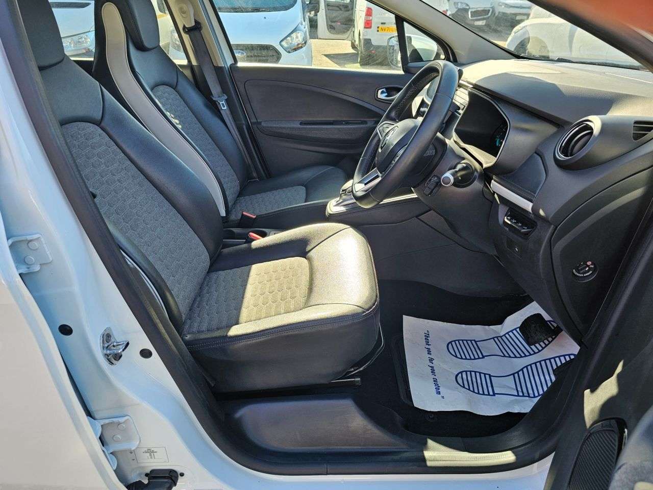2021 RENAULT ZOE 2021 RENAULT ZOE