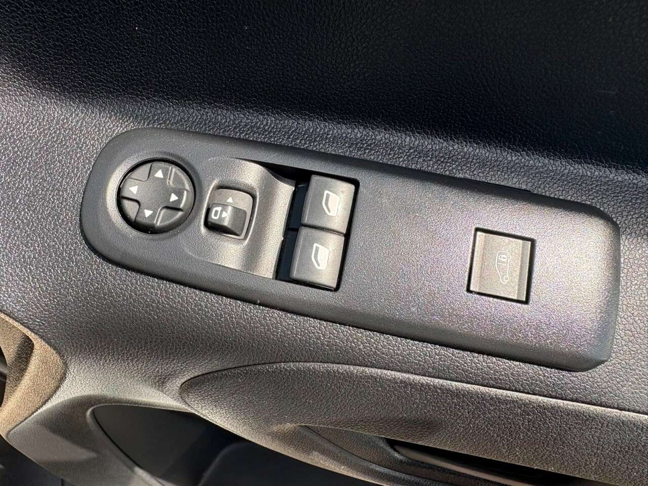 2020 PEUGEOT PARTNER 2020 PEUGEOT PARTNER