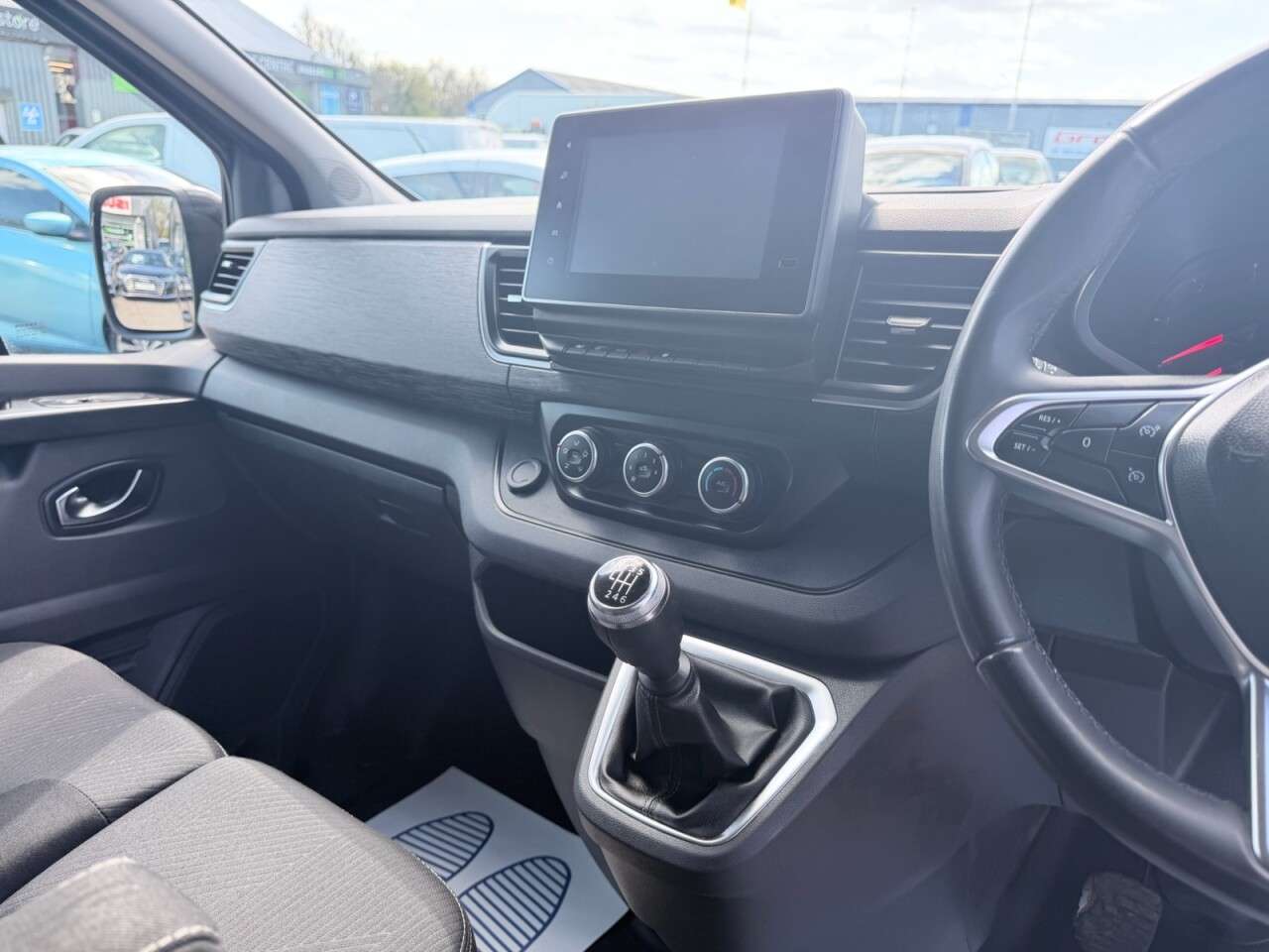 2023 RENAULT TRAFIC 2023 RENAULT TRAFIC