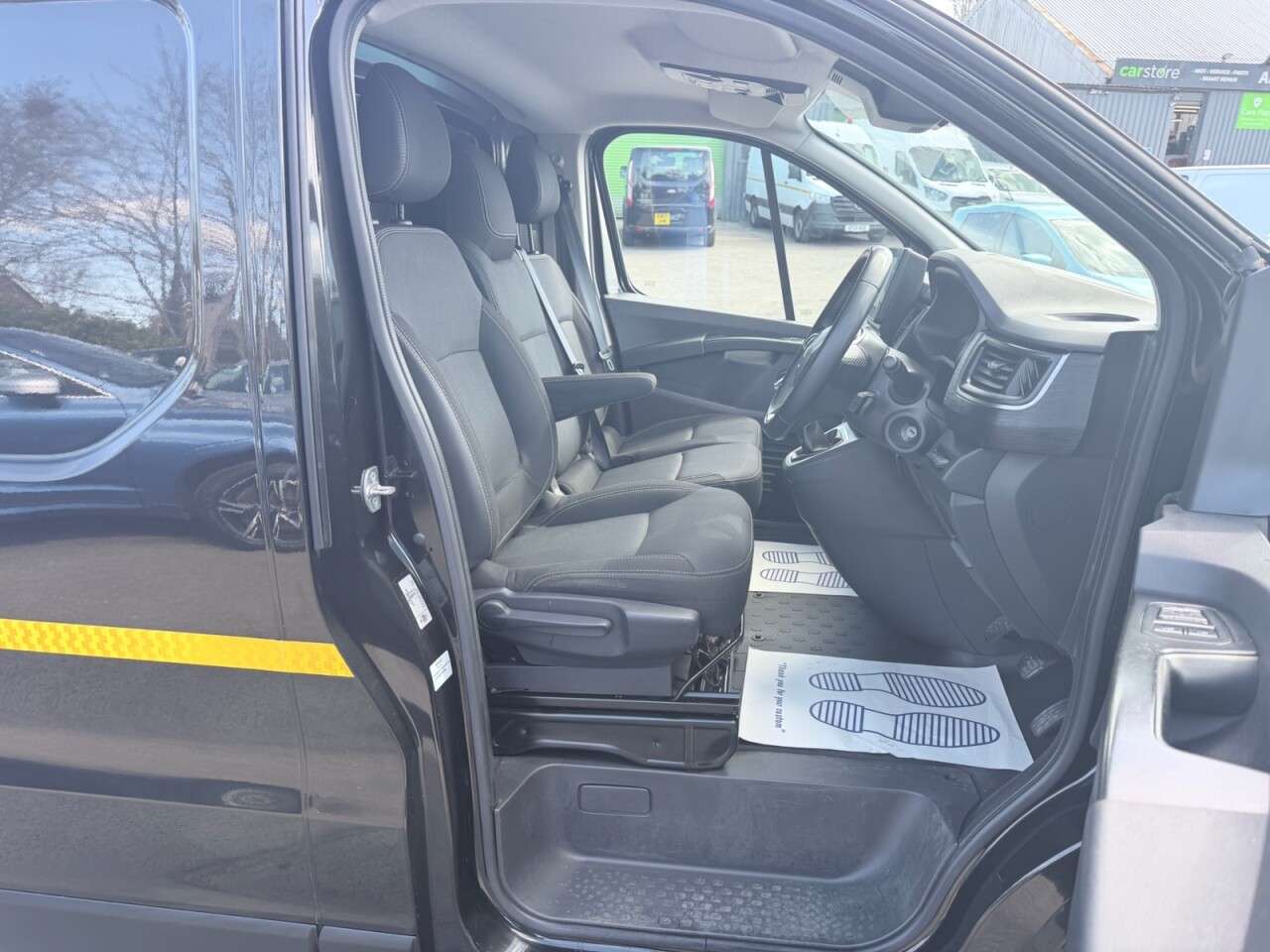 2023 RENAULT TRAFIC 2023 RENAULT TRAFIC