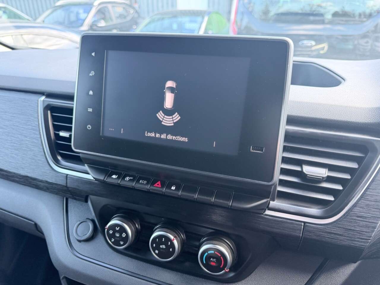 2023 RENAULT TRAFIC 2023 RENAULT TRAFIC