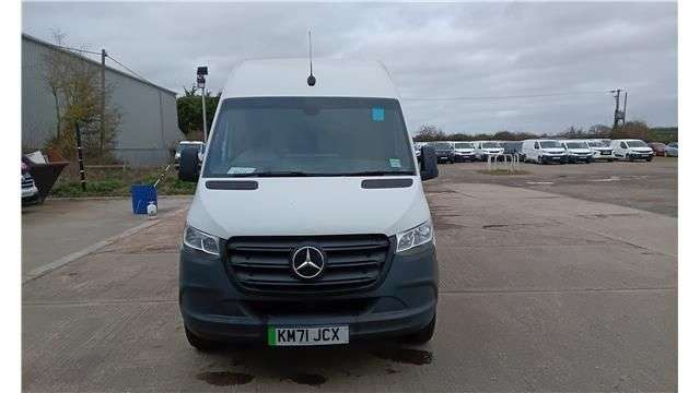 A 2021 MERCEDES-BENZ ESPRINTER White 55kWh Progressive electric panel van, 23,300 miles, Automatic, A/C, B A 2021 MERCEDES-BENZ ESPRINTER White 55kWh Progressive electric panel van, 23,300 miles, Automatic, A/C, B