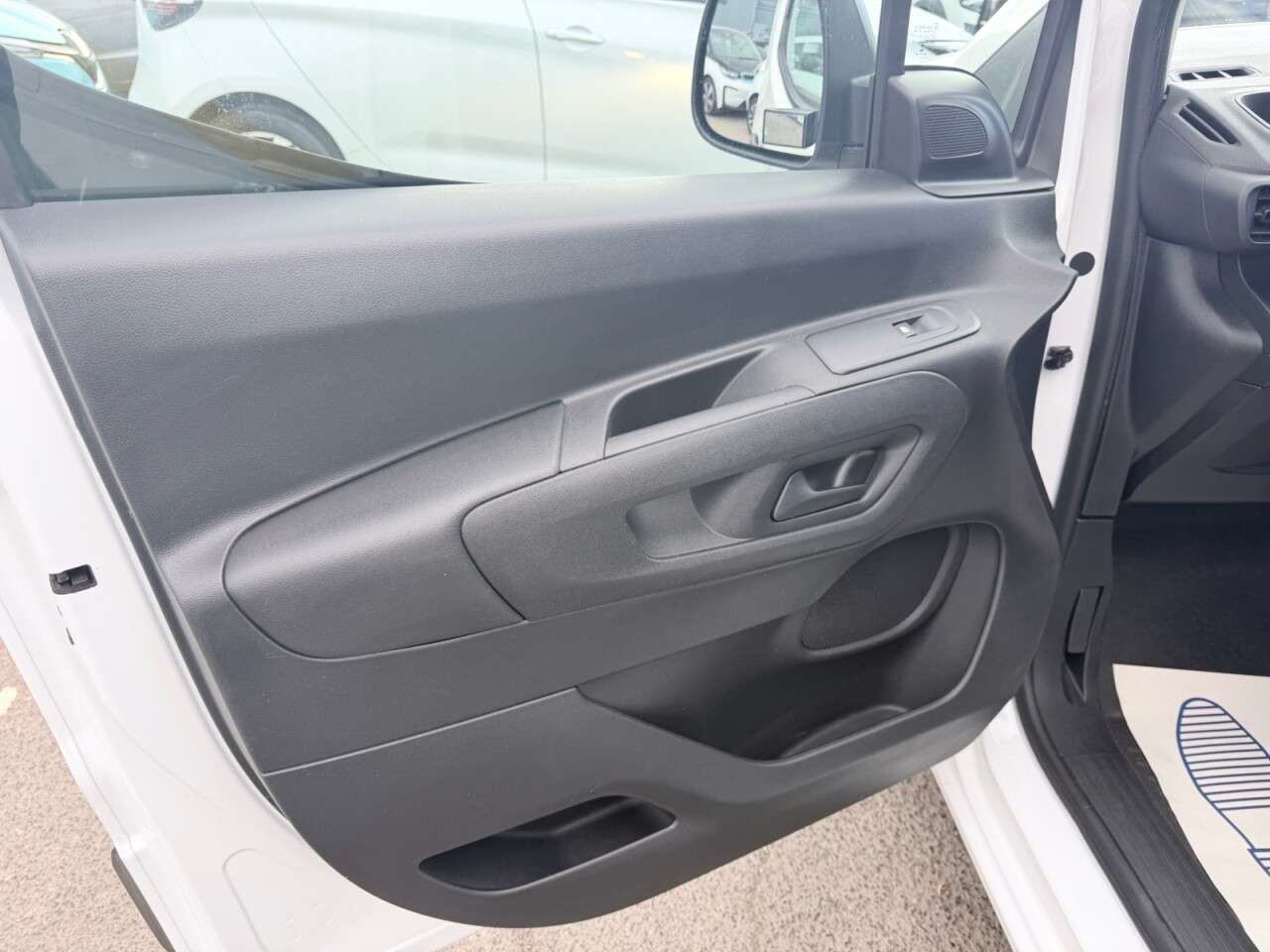 2021 PEUGEOT PARTNER 2021 PEUGEOT PARTNER