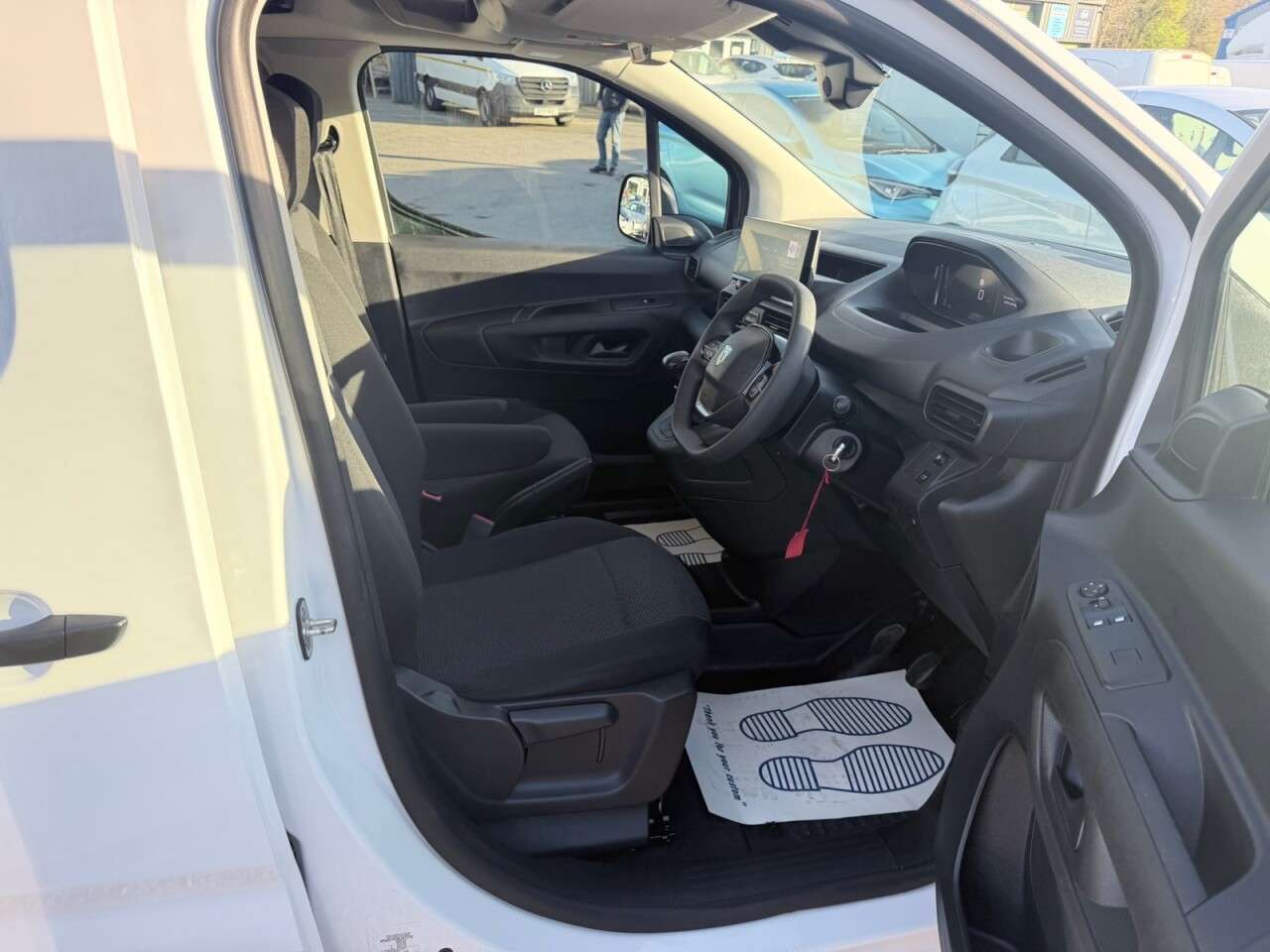 2024 PEUGEOT PARTNER 2024 PEUGEOT PARTNER