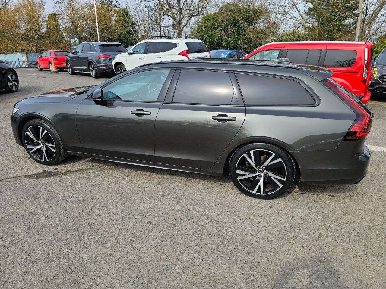 2021 VOLVO V90 2021 VOLVO V90