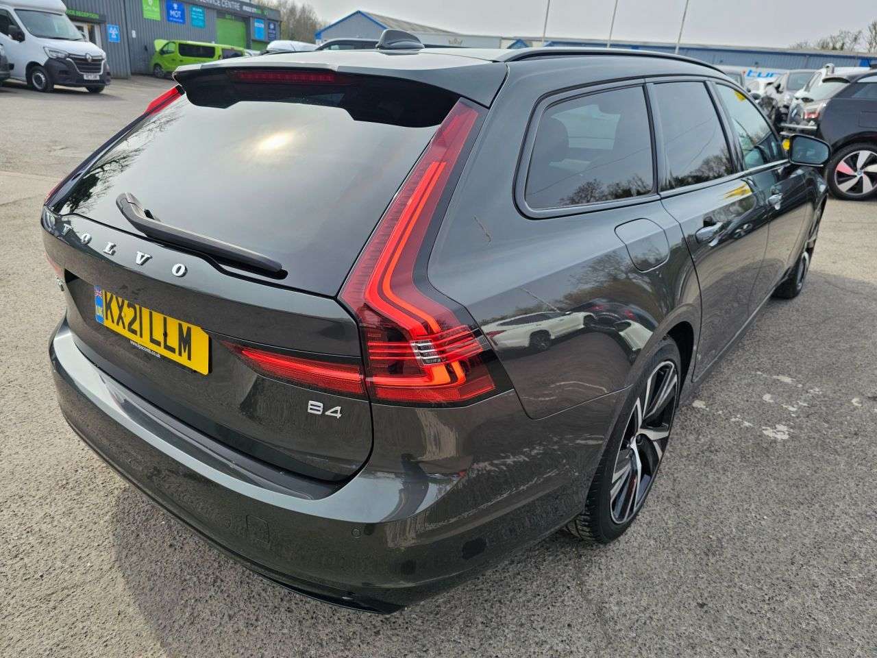 2021 VOLVO V90 2021 VOLVO V90