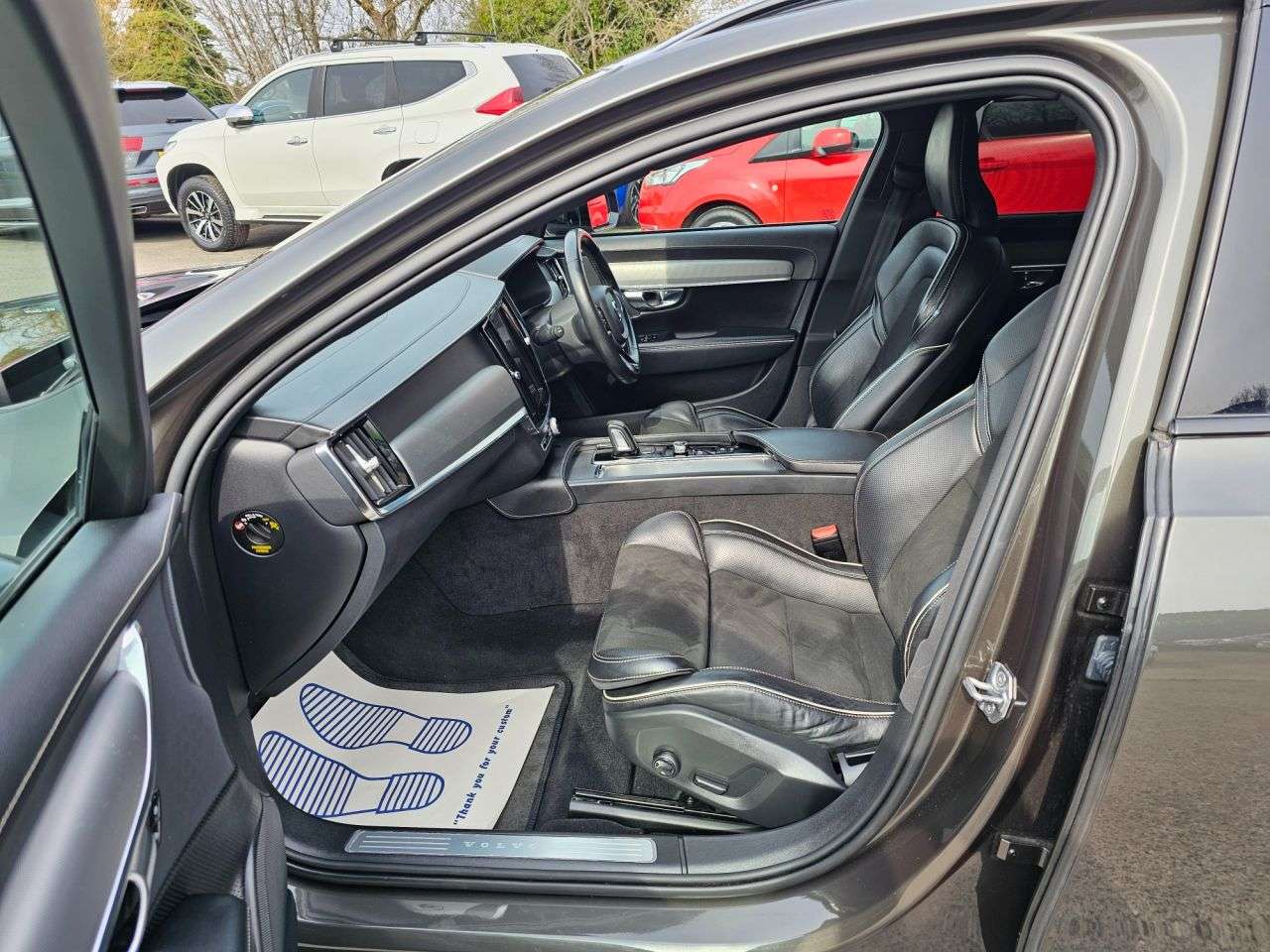 2021 VOLVO V90 2021 VOLVO V90