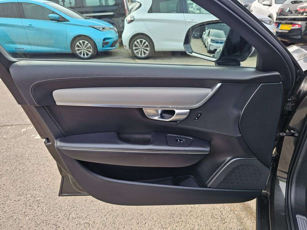 2021 VOLVO V90 2021 VOLVO V90