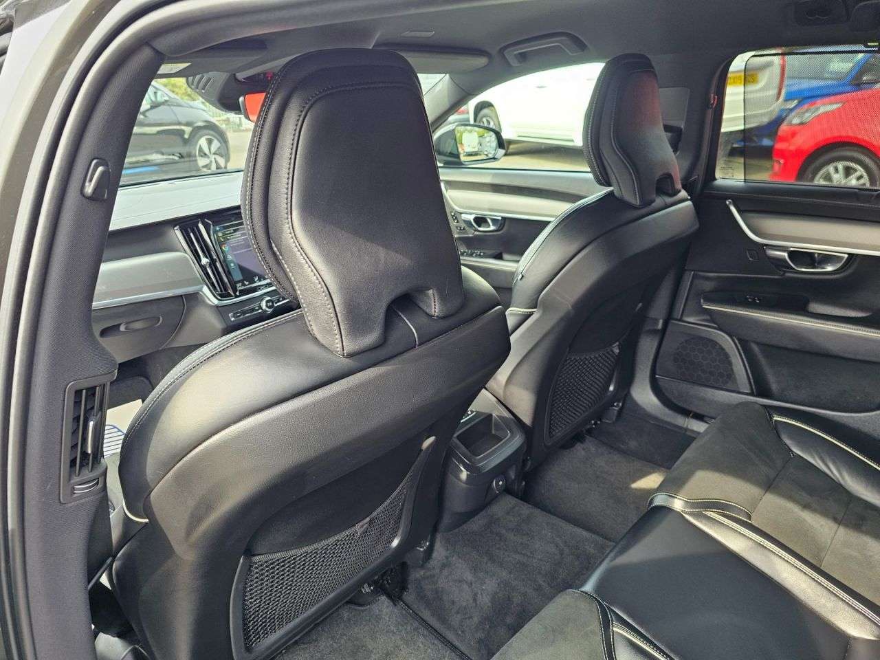 2021 VOLVO V90 2021 VOLVO V90