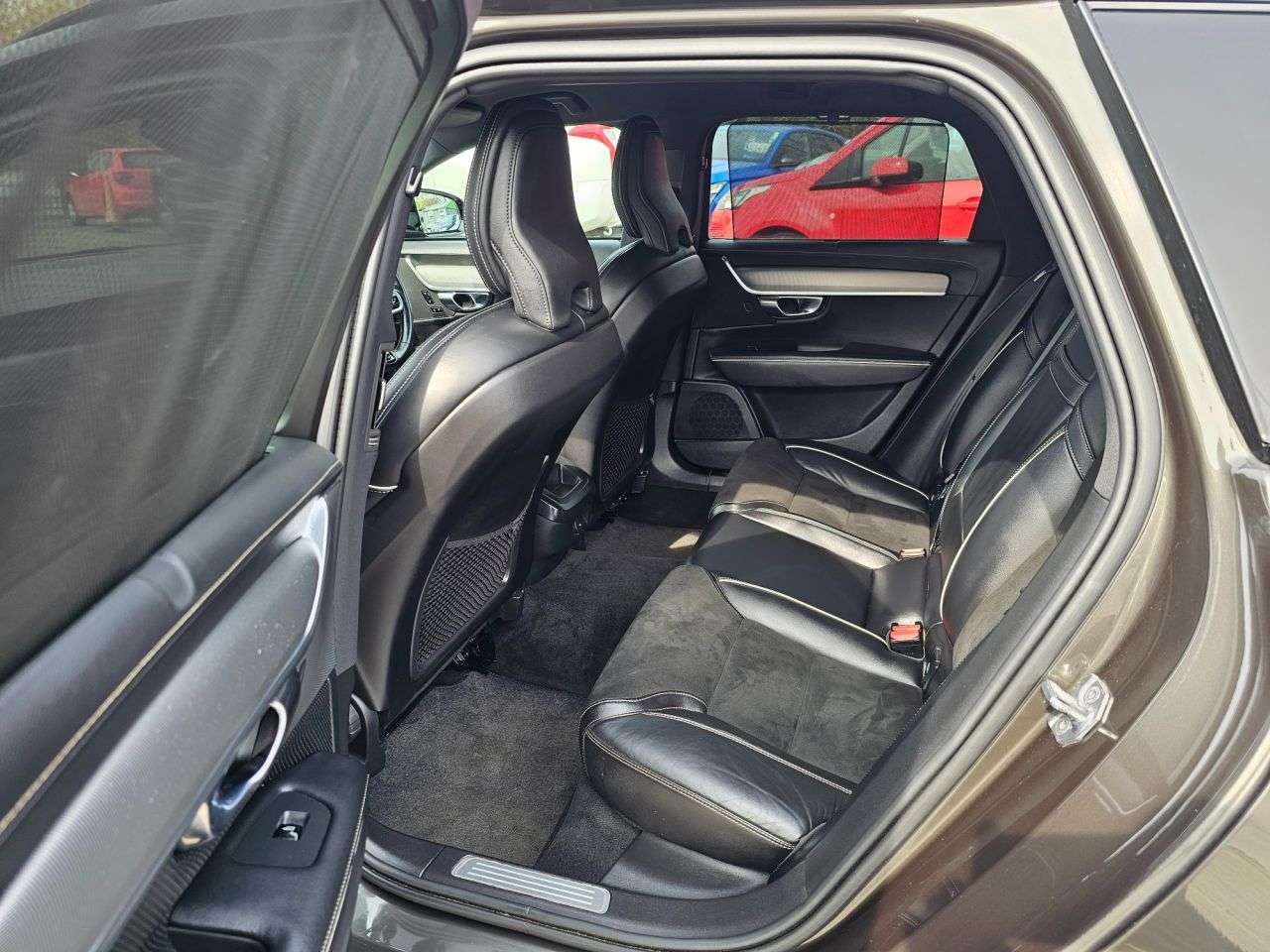 2021 VOLVO V90 2021 VOLVO V90