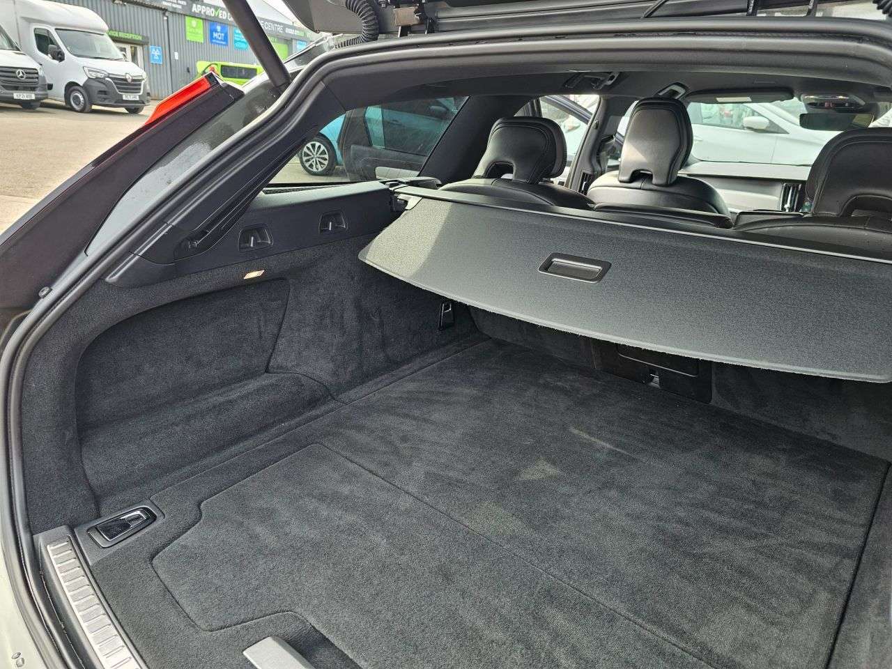 2021 VOLVO V90 2021 VOLVO V90