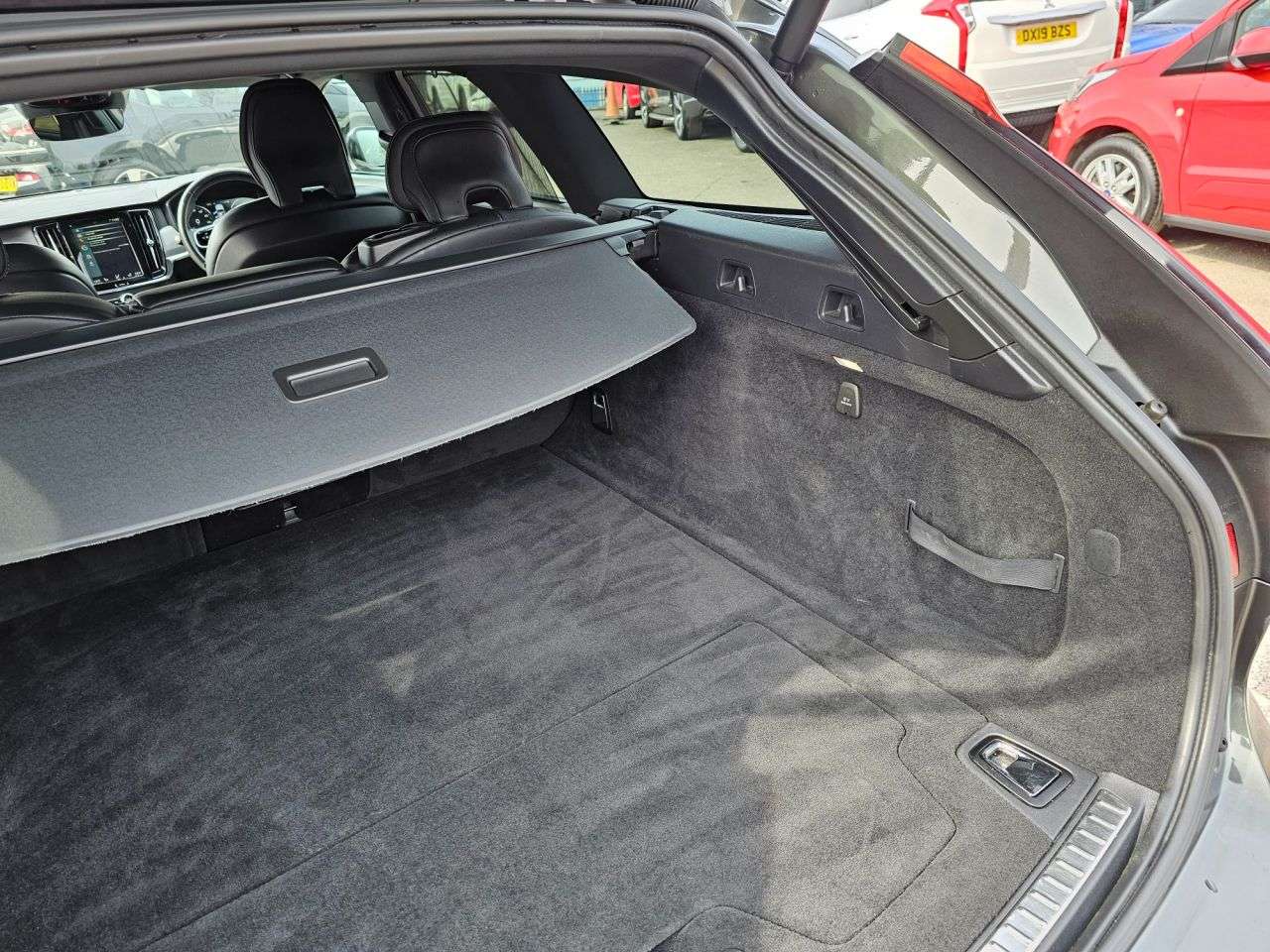 2021 VOLVO V90 2021 VOLVO V90