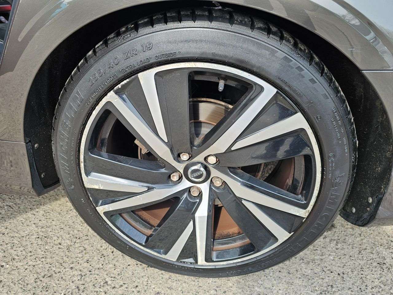 2021 VOLVO V90 2021 VOLVO V90