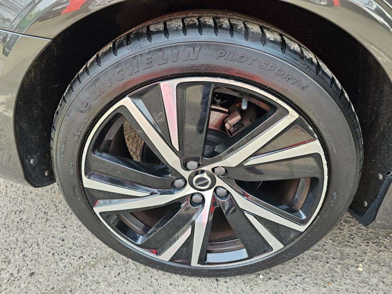 2021 VOLVO V90 2021 VOLVO V90