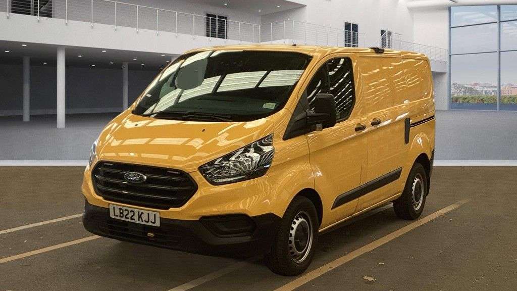 A 2022 FORD TRANSIT CUSTOM Yellow 2.0 340 EcoBlue Euro 6 panel van, 63,737 miles, ULEZ compliant, 6-Sp A 2022 FORD TRANSIT CUSTOM Yellow 2.0 340 EcoBlue Euro 6 panel van, 63,737 miles, ULEZ compliant, 6-Sp