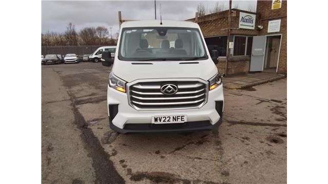 A 2022 MAXUS DELIVER 9 White Euro 6 Dropside, 22,600 miles, ULEZ compliant, 6-Speed manual, Air Co A 2022 MAXUS DELIVER 9 White Euro 6 Dropside, 22,600 miles, ULEZ compliant, 6-Speed manual, Air Co