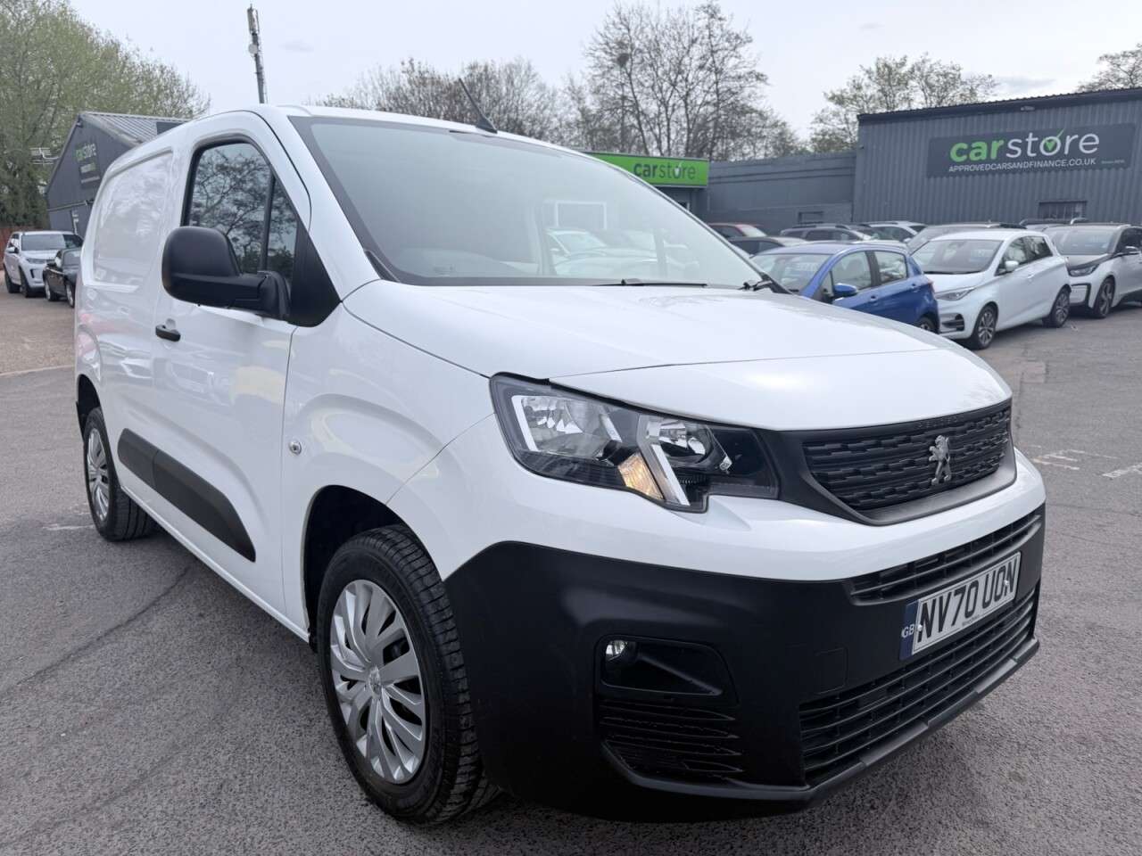 A 2021 PEUGEOT PARTNER White 1.5 BlueHDi Euro 6 panel van, 17,800 miles, ULEZ compliant, 5-Speed m A 2021 PEUGEOT PARTNER White 1.5 BlueHDi Euro 6 panel van, 17,800 miles, ULEZ compliant, 5-Speed m