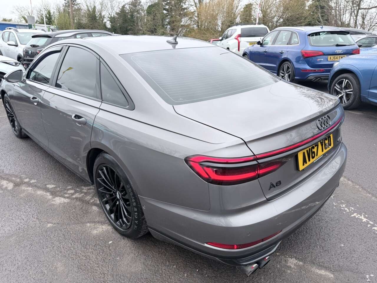 2017 AUDI A8 2017 AUDI A8