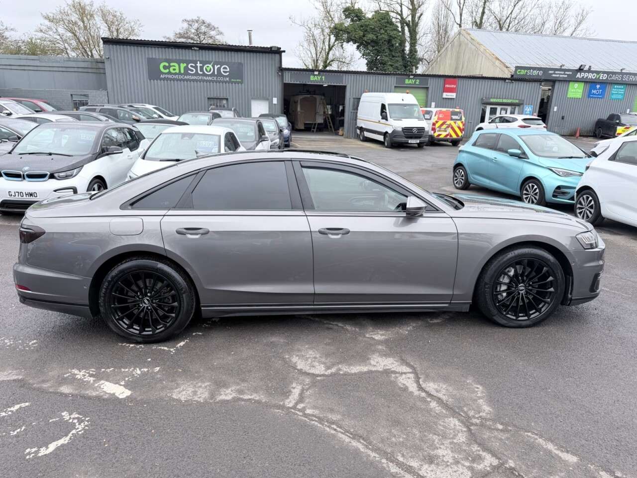 2017 AUDI A8 2017 AUDI A8